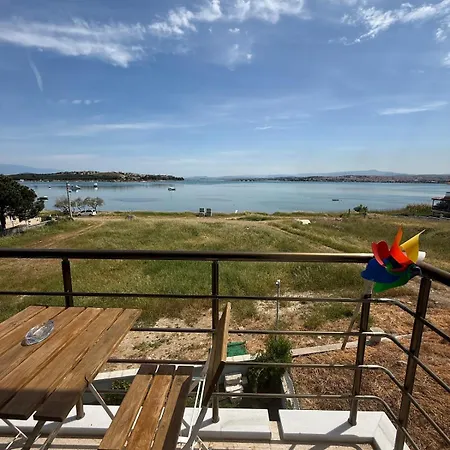 Entire 3-story Seaside Villa, Sea View With Garden Σπίτι διακοπών Ayvalı