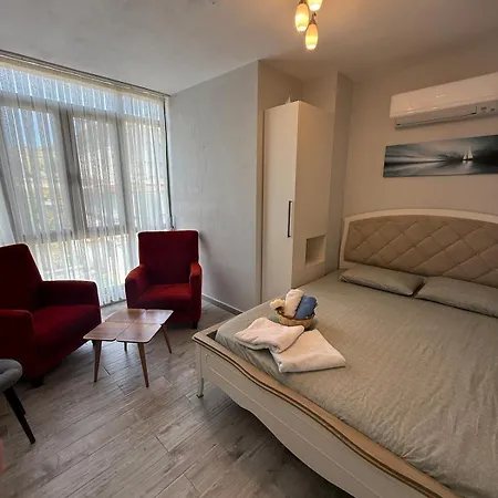 Entire 3-story Seaside Villa, Sea View With Garden