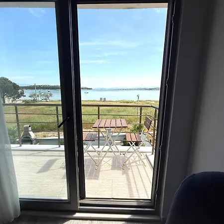 Entire 3-story Seaside Villa, Sea View With Garden Σπίτι διακοπών *